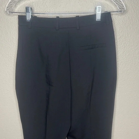 Alexander McQueen Black High waist Cropped Pants Women’s size 40